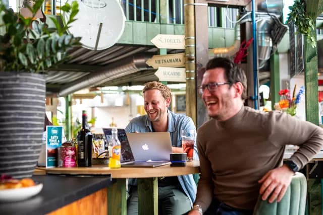 Gourmet Market Bezoeker